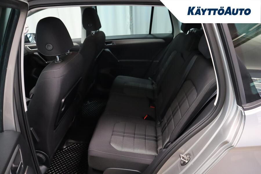 Volkswagen Golf Sportsvan vaihtoauto