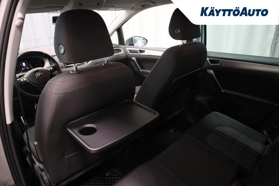 Volkswagen Golf Sportsvan vaihtoauto