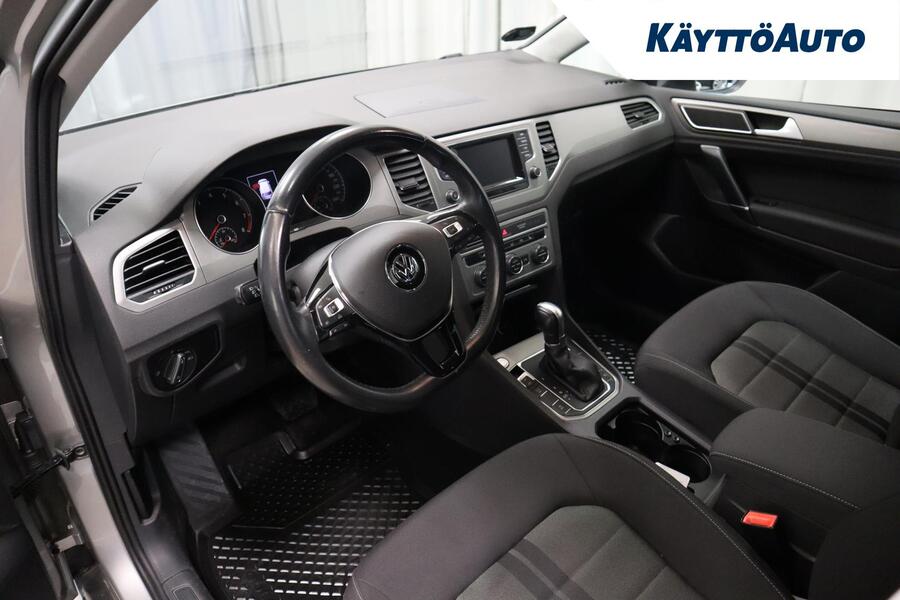 Volkswagen Golf Sportsvan vaihtoauto