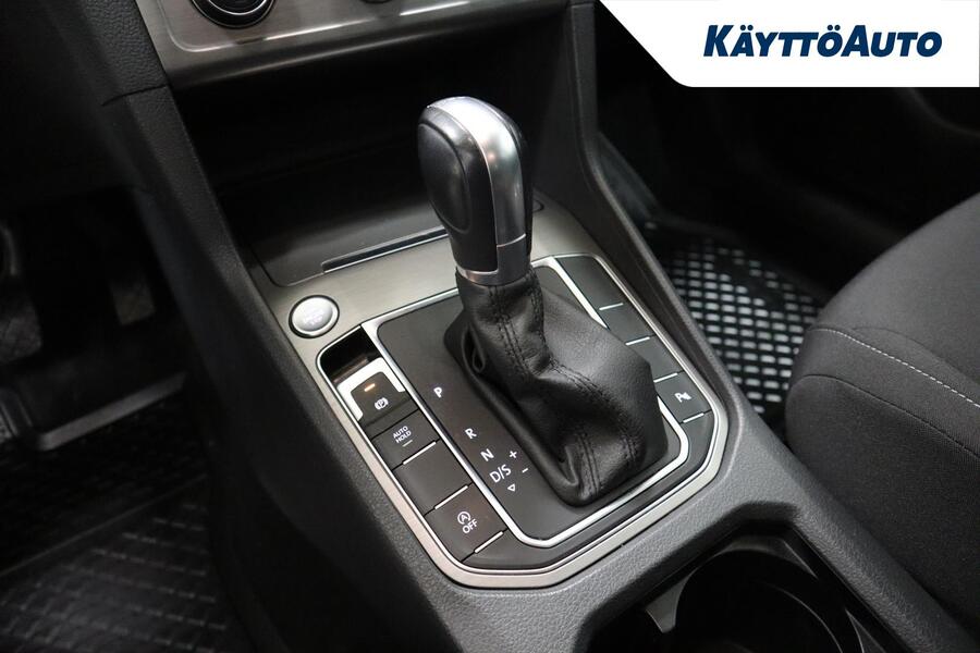 Volkswagen Golf Sportsvan vaihtoauto