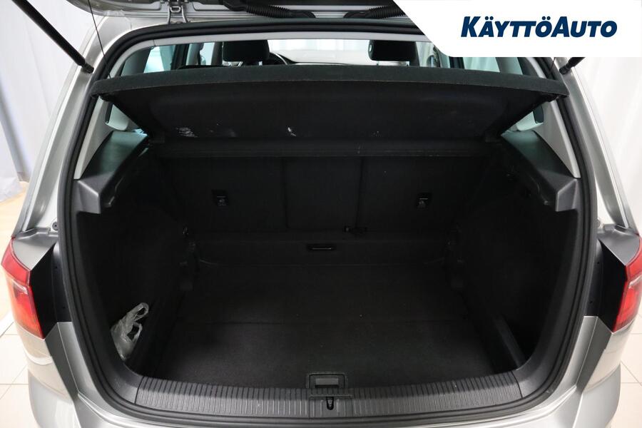 Volkswagen Golf Sportsvan vaihtoauto