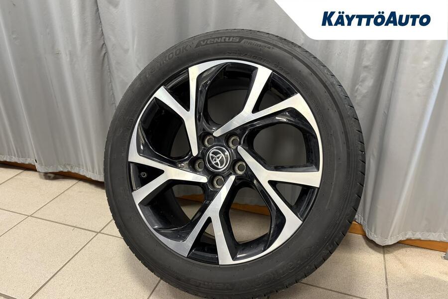 Toyota C-HR vaihtoauto