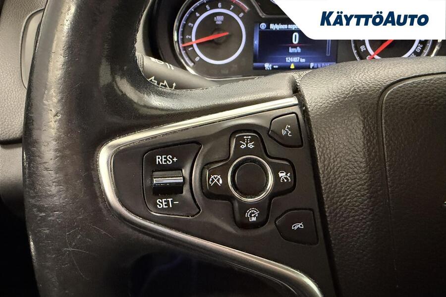 Opel Insignia vaihtoauto