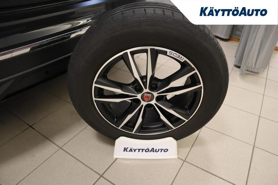 Volkswagen Tiguan vaihtoauto