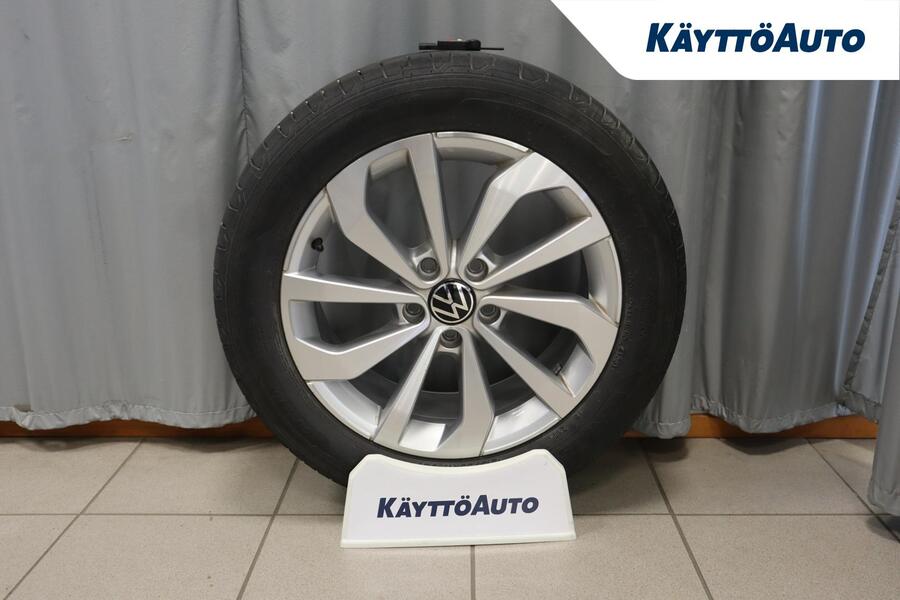 Volkswagen T-Roc vaihtoauto