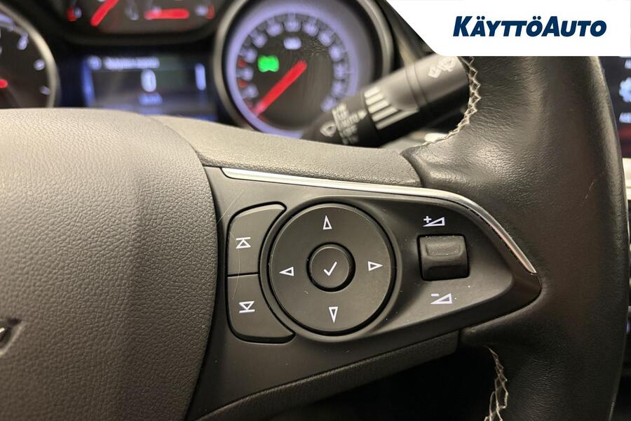 Opel Insignia vaihtoauto