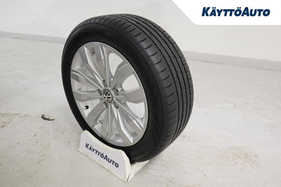 Volkswagen T-Roc vaihtoauto