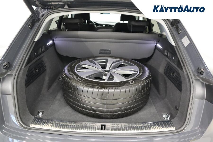 Audi Q8 e-tron vaihtoauto