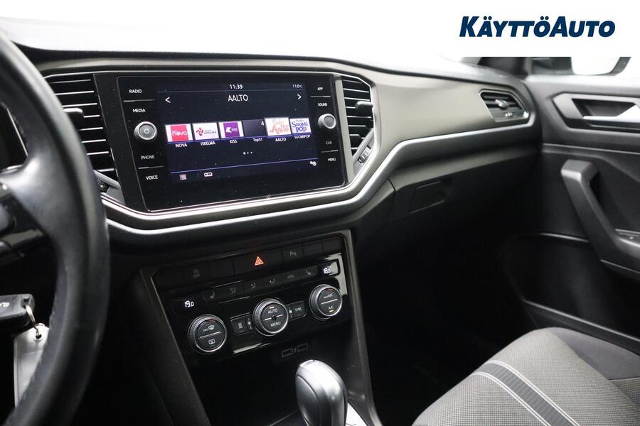 Volkswagen T-Roc vaihtoauto