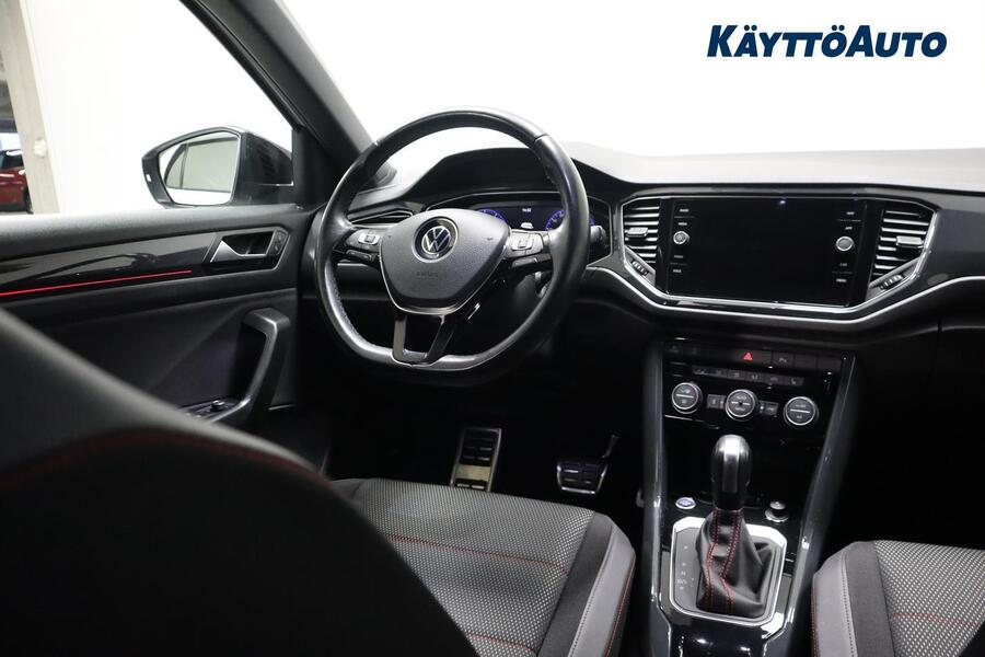 Volkswagen T-Roc vaihtoauto