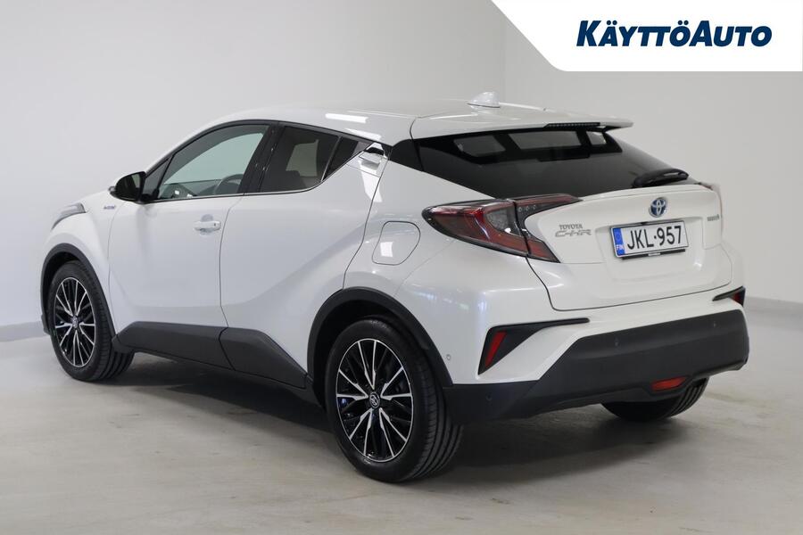 Toyota C-HR vaihtoauto