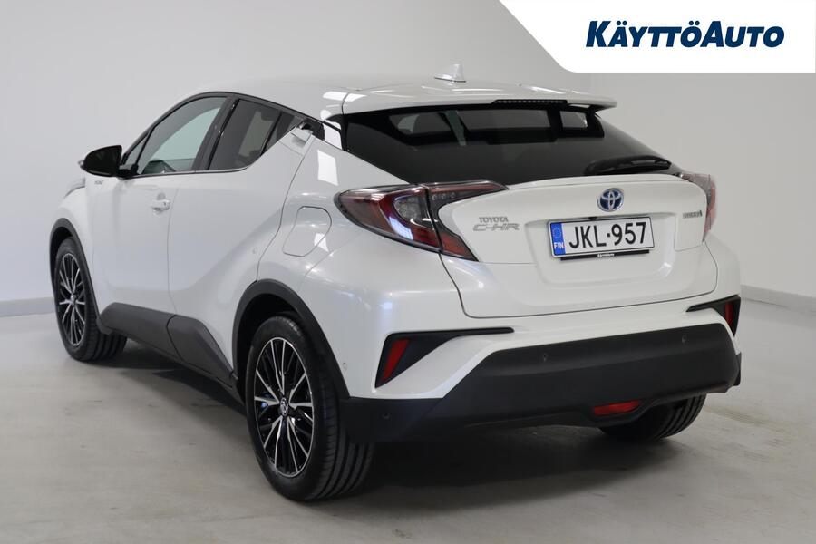 Toyota C-HR vaihtoauto