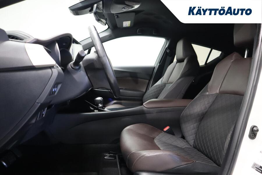 Toyota C-HR vaihtoauto