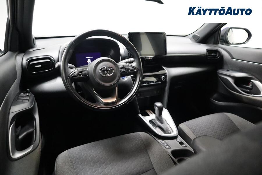 Toyota Yaris Cross vaihtoauto