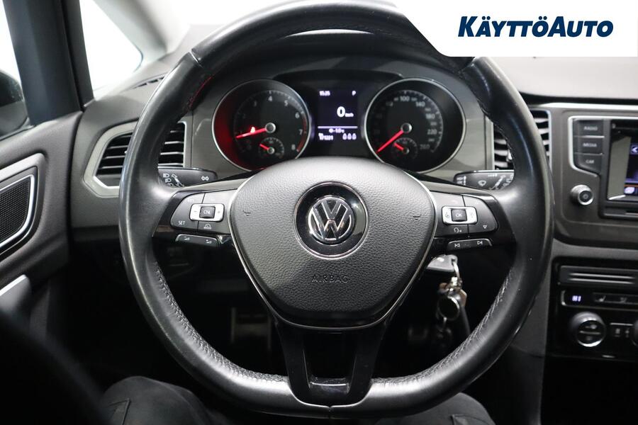 Volkswagen Golf Sportsvan vaihtoauto