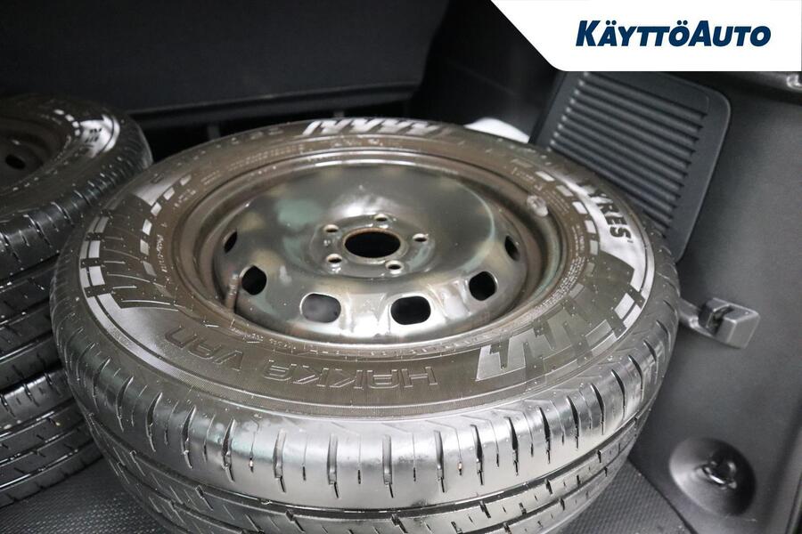 Nissan NV300 vaihtoauto