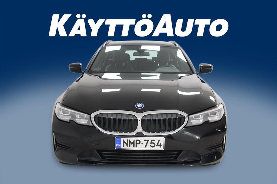 BMW 320 vaihtoauto