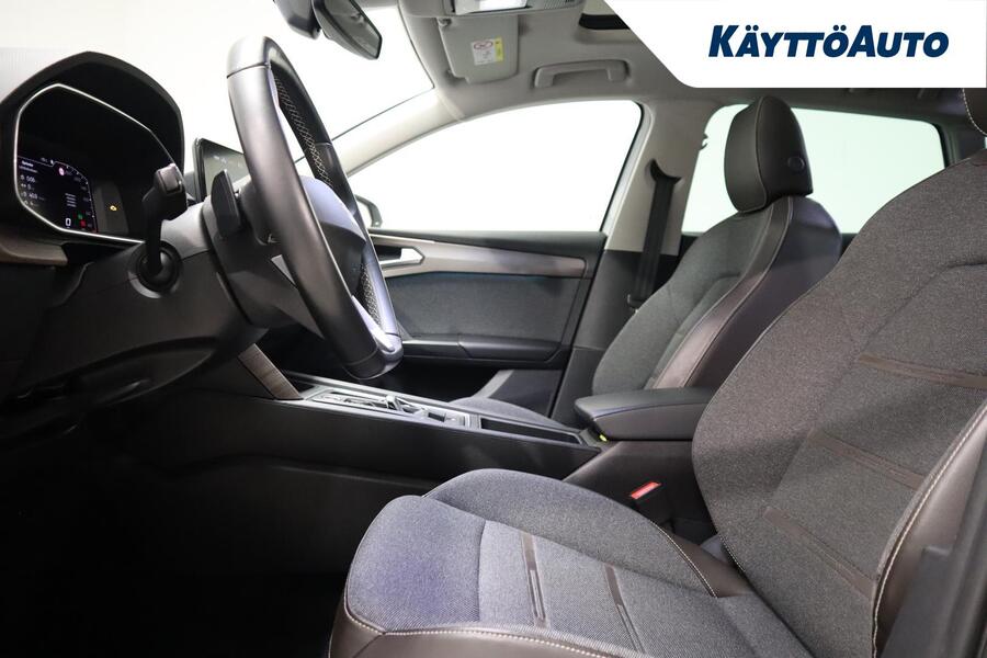 SEAT Leon Sportstourer vaihtoauto