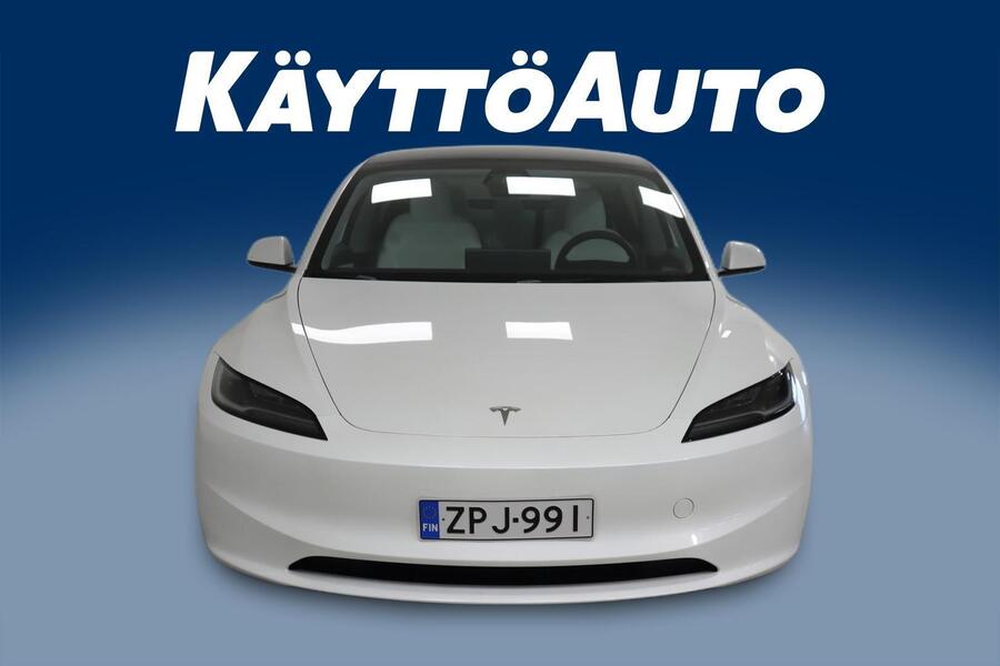 Tesla Model 3 vaihtoauto