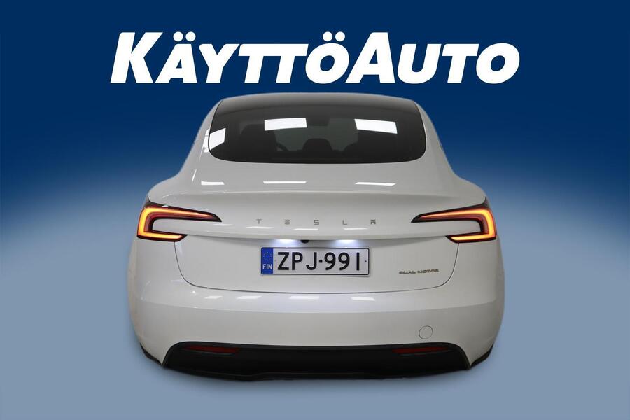 Tesla Model 3 vaihtoauto