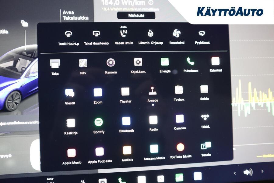 Tesla Model 3 vaihtoauto