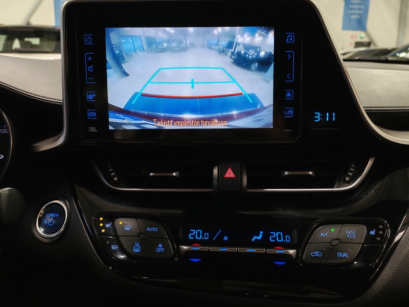 Toyota C-HR vaihtoauto