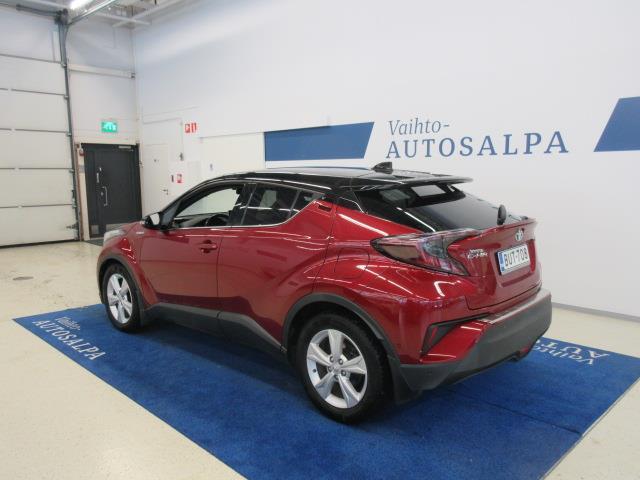 Toyota C-HR vaihtoauto