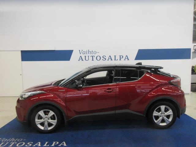 Toyota C-HR vaihtoauto