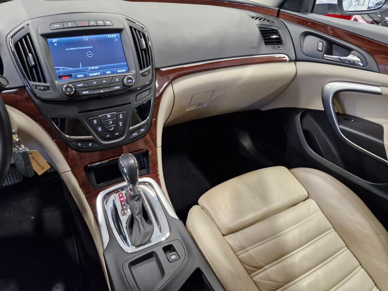 Opel Insignia vaihtoauto