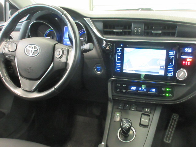 Toyota Auris vaihtoauto
