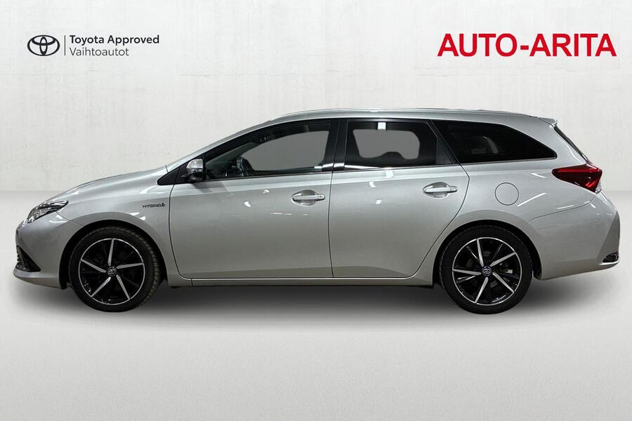 Toyota Auris vaihtoauto