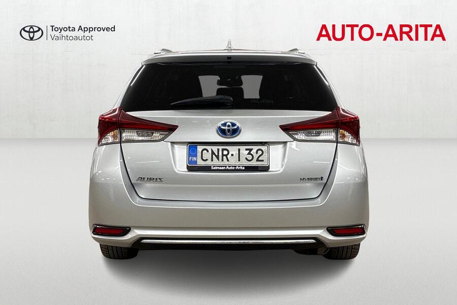 Toyota Auris vaihtoauto