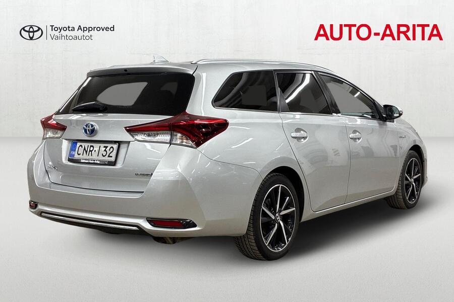 Toyota Auris vaihtoauto