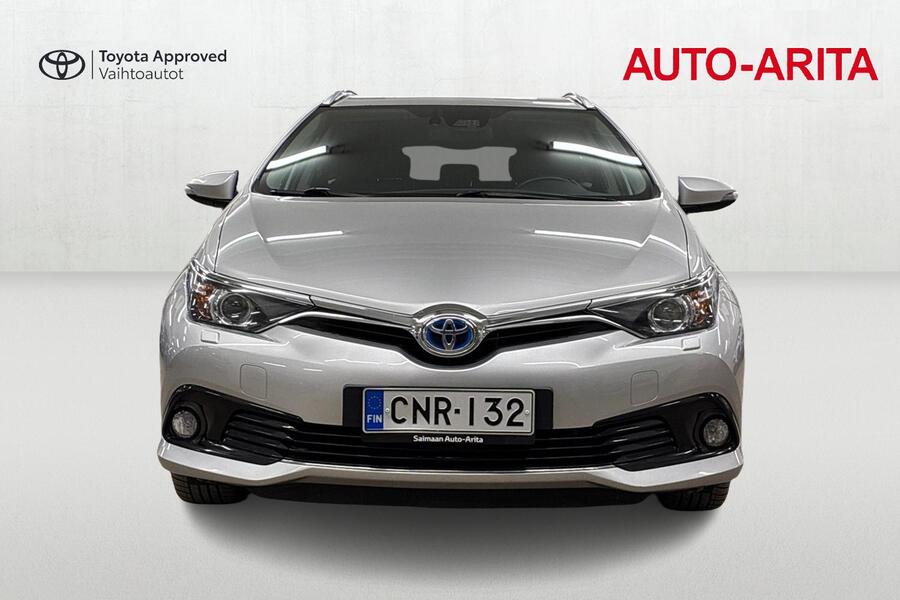 Toyota Auris vaihtoauto