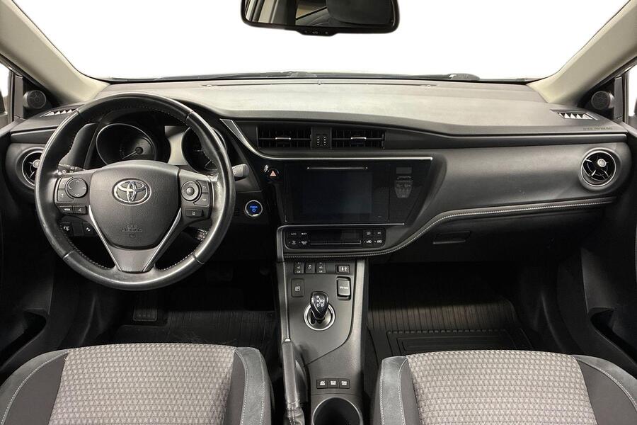 Toyota Auris vaihtoauto