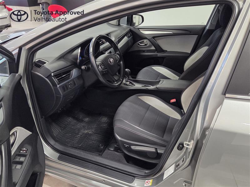 Toyota Avensis vaihtoauto