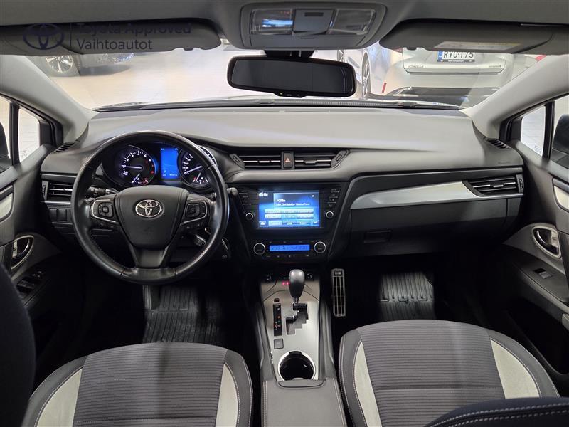 Toyota Avensis vaihtoauto