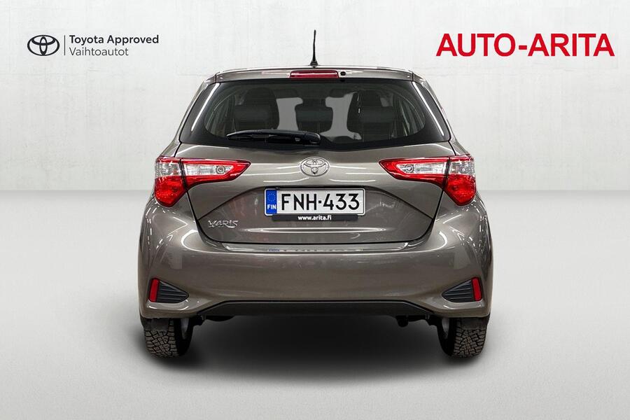 Toyota Yaris vaihtoauto