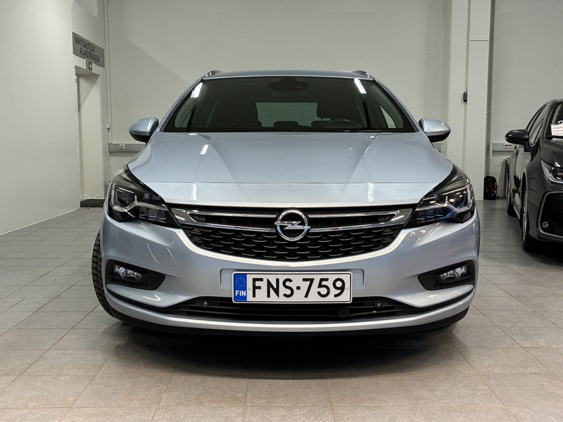 Opel Astra vaihtoauto