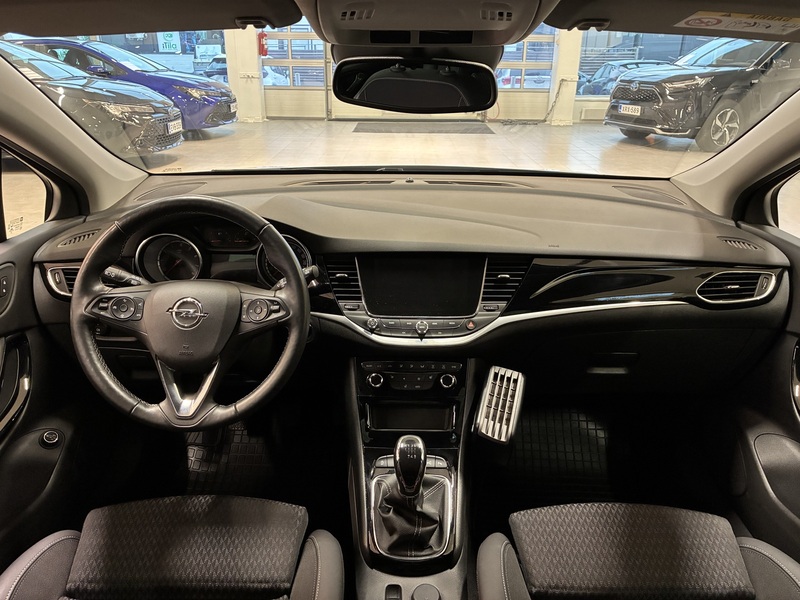 Opel Astra vaihtoauto