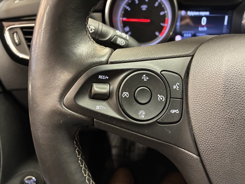 Opel Astra vaihtoauto