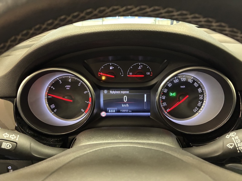 Opel Astra vaihtoauto