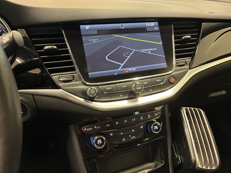 Opel Astra vaihtoauto