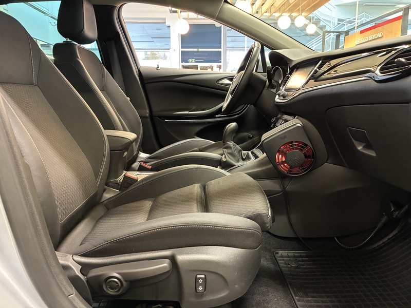 Opel Astra vaihtoauto