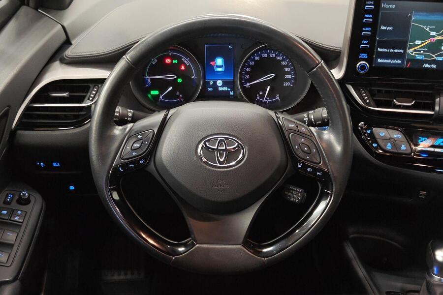 Toyota C-HR vaihtoauto