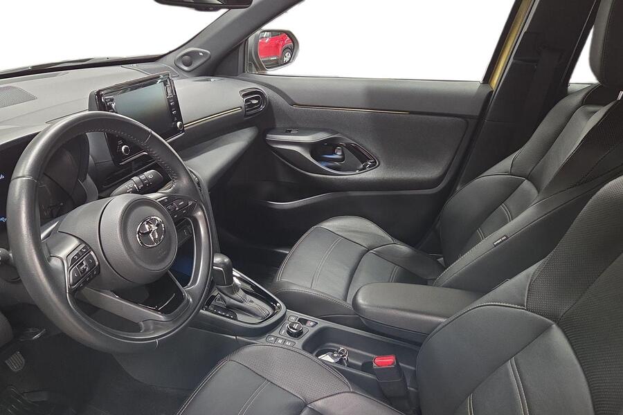 Toyota Yaris Cross vaihtoauto