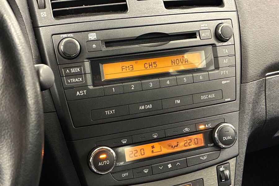 Toyota Avensis vaihtoauto