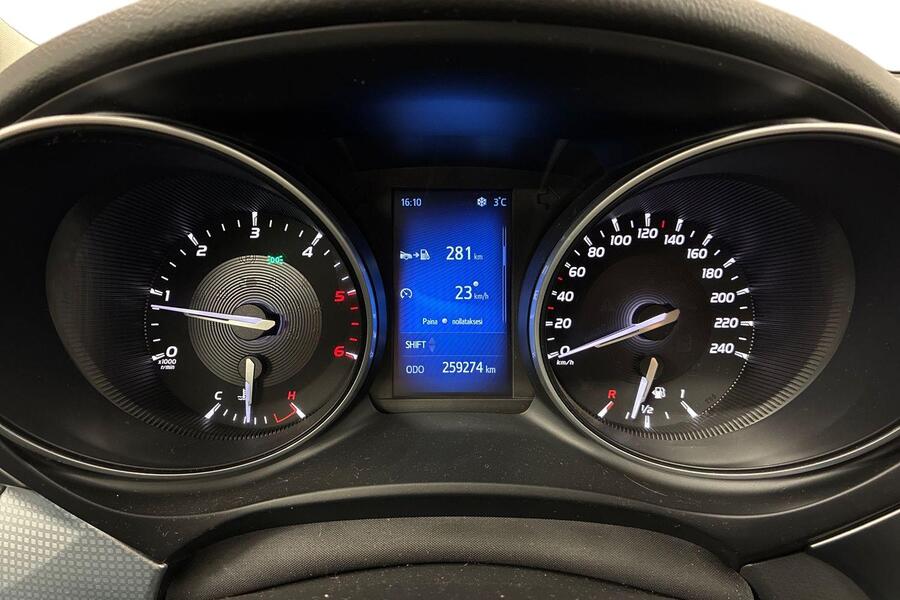 Toyota Avensis vaihtoauto