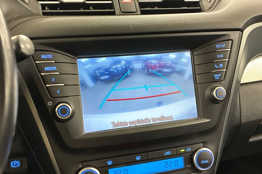 Toyota Avensis vaihtoauto