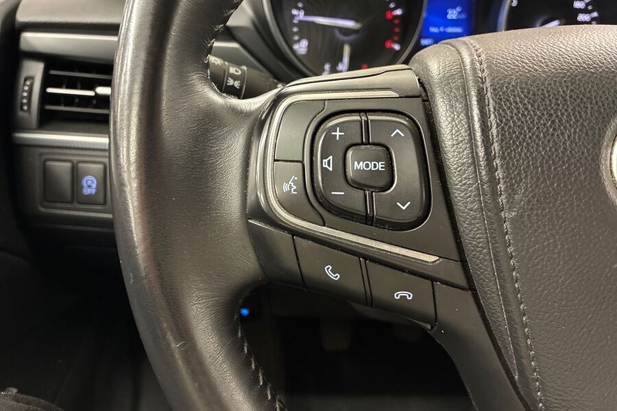 Toyota Avensis vaihtoauto